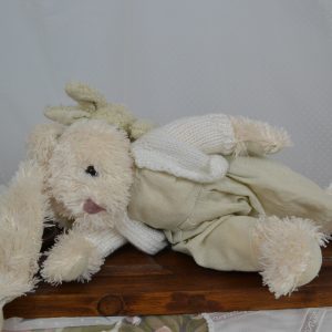 Lapine en peluche de la maison de Carine