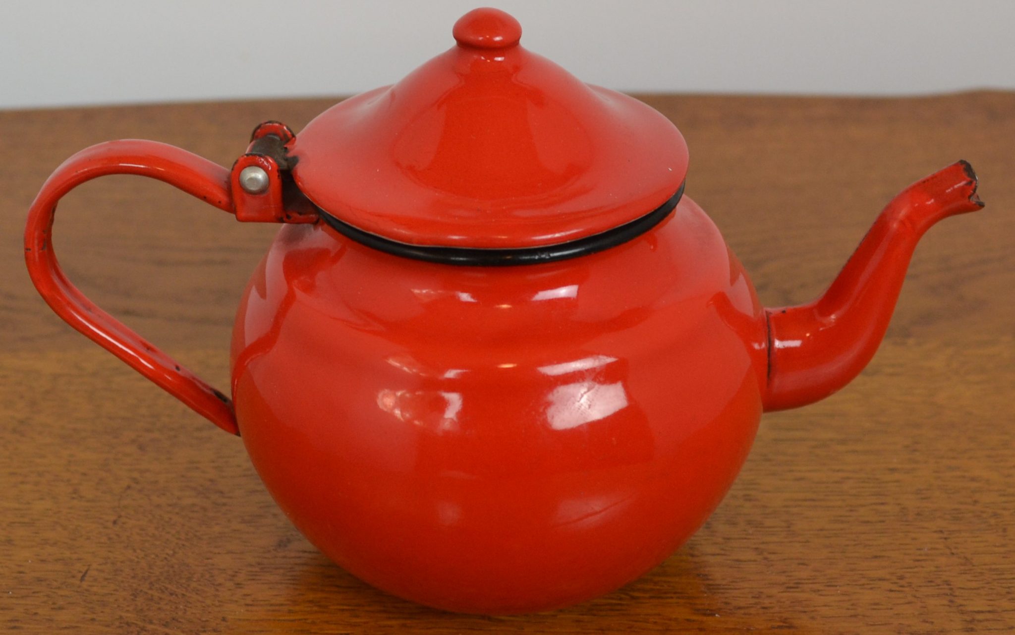 Théière cafetière ancienne émaillée années 50