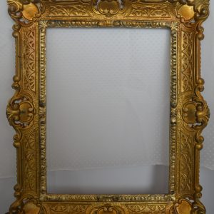 Encadrement doré de La maison de Carine