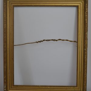 Encadrement en bois doré de La maison de Carine