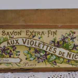 Boite en bois de La maison de Carine