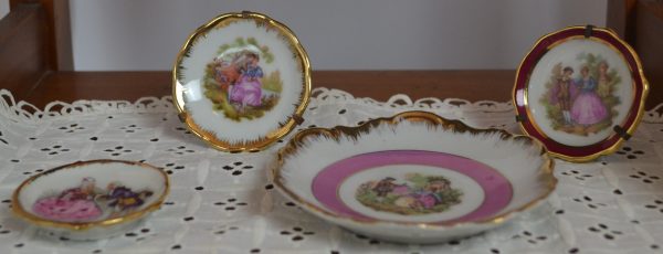 Assiettes miniatures en porcelaine de La maison de Carine_1
