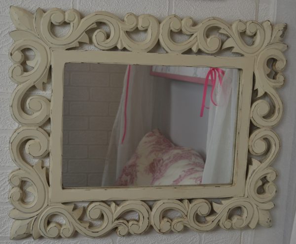 Miroir en bois de La maison de Carine