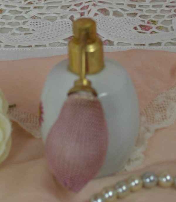 Vaporisateur parfum porcelaine de Limoges de La maison de Carine_4