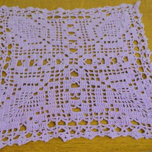 Napperon crochet violet de La maison de Carine