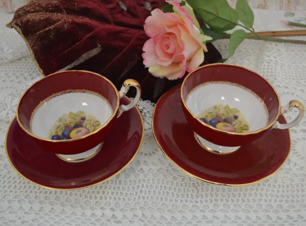 Tasses à thé porcelaine anglaise Aynsley de La maison de Carine