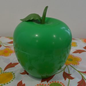 Bac à glaçons pomme vintage de La maison de Carine