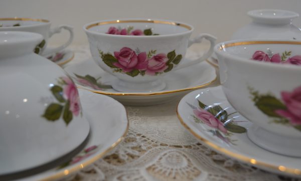 Tasses à thé en porcelaine fine de La maison de Carine_1