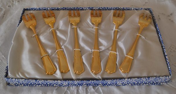 Set fourchettes à dessert dorées de La maison de Carine_1