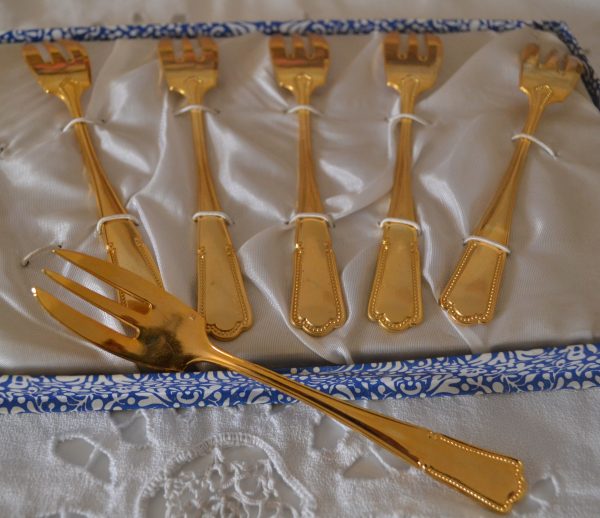 Set fourchettes à dessert dorées de La maison de Carine_3